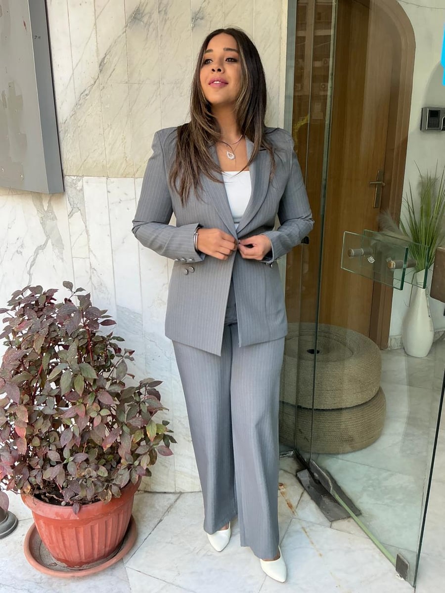 Formal striped suit - Image 4