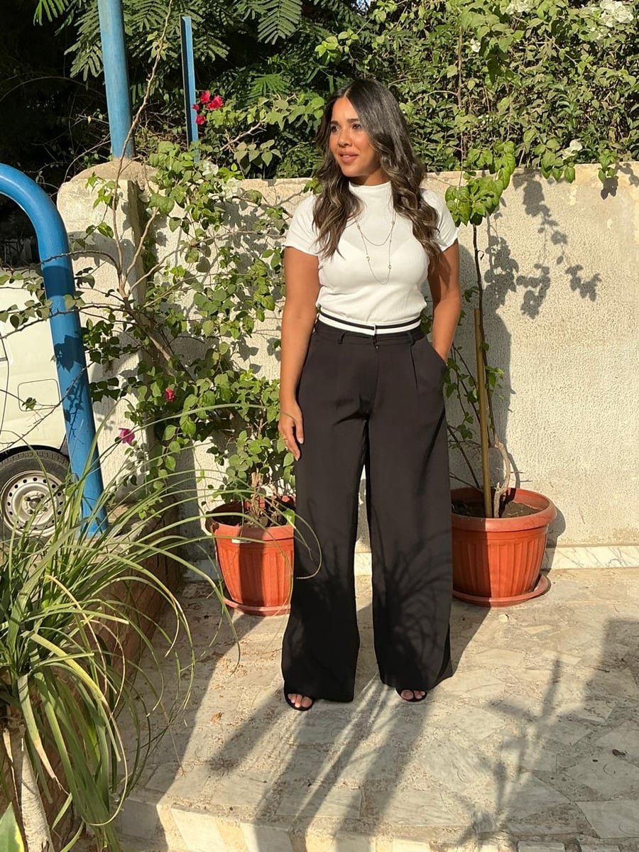 Pants with white band - Image 3