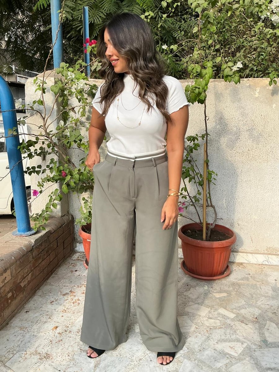 Pants with white band