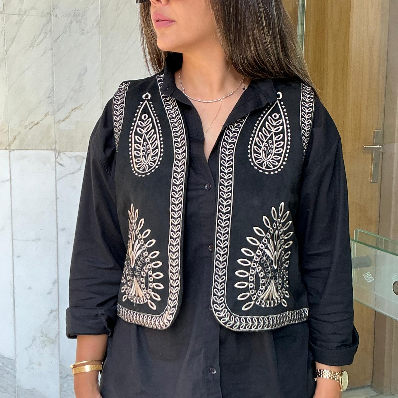 Embroidery vest - Image 2