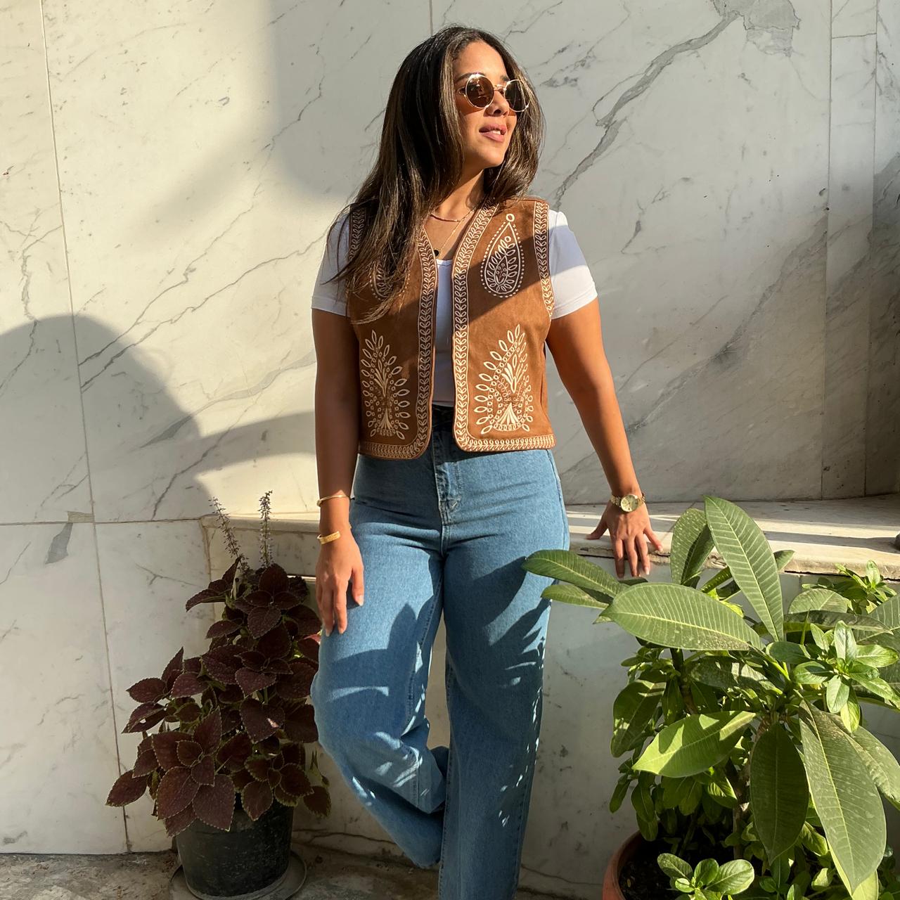 Embroidery vest - Image 3